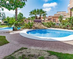 Piscina de Casa o xalet en venda en  Almería Capital