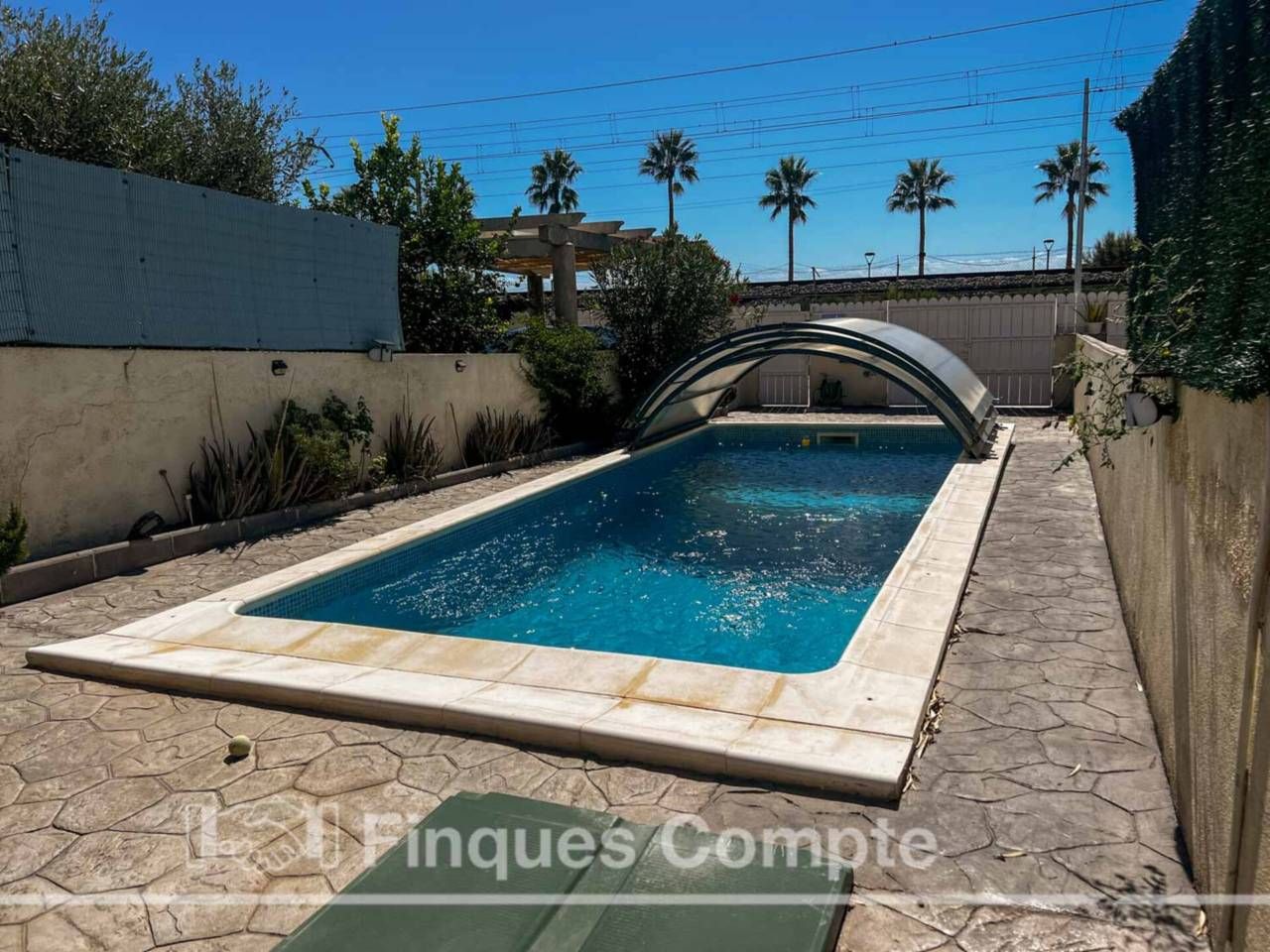 Swimming pool of Single-family semi-detached for sale in Roda de Berà  with Air Conditioner, Terrace and Swimming Pool