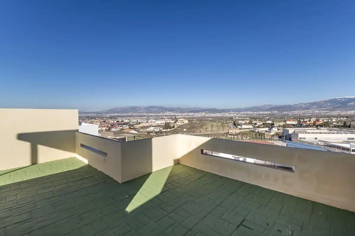 Terraza de Casa adosada en venta en Las Gabias con Piscina comunitaria