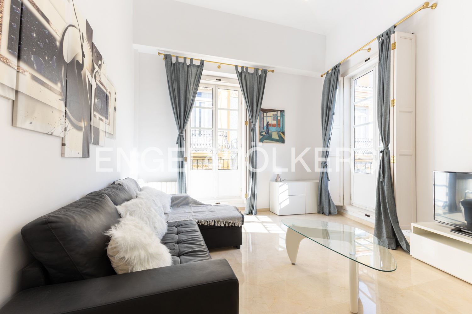 Exterior view of Flat to rent in  Valencia Capital  with Heating, Storage room and Furnished