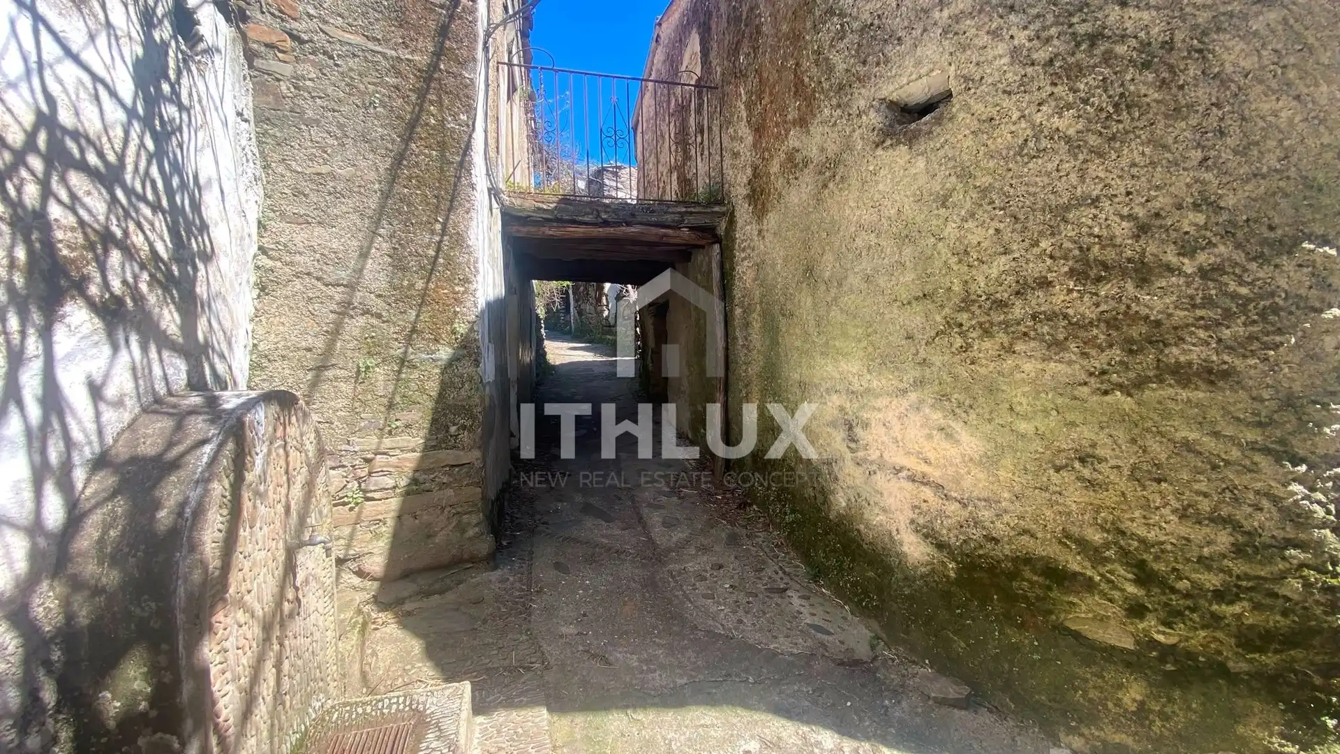 Vista exterior de Casa adosada en venta en Pinofranqueado