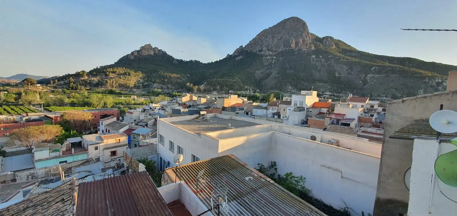 Vista exterior de Pis en venda en Cieza amb Aire condicionat, Terrassa i Moblat