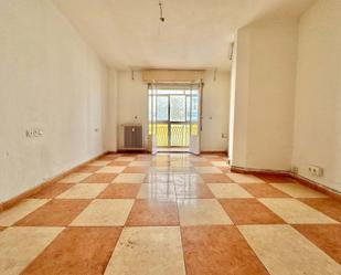 Living room of Flat for sale in  Granada Capital