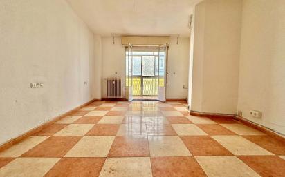 Living room of Flat for sale in  Granada Capital