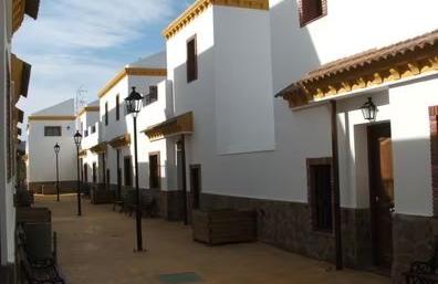 Casa adosada en venda a Fondón