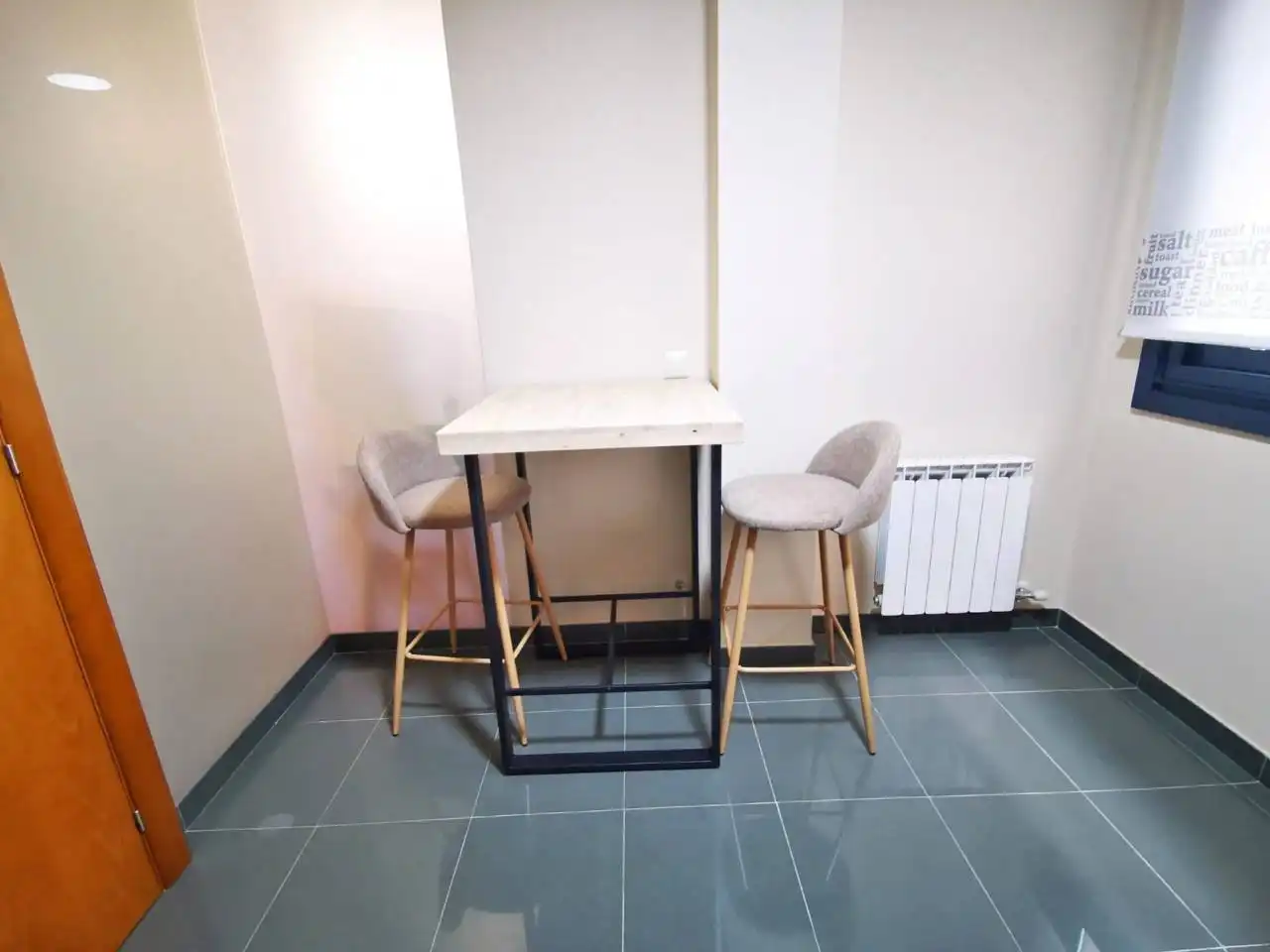 Flat for rent in Calle rosalia de castro, Salvaterra de Miño
