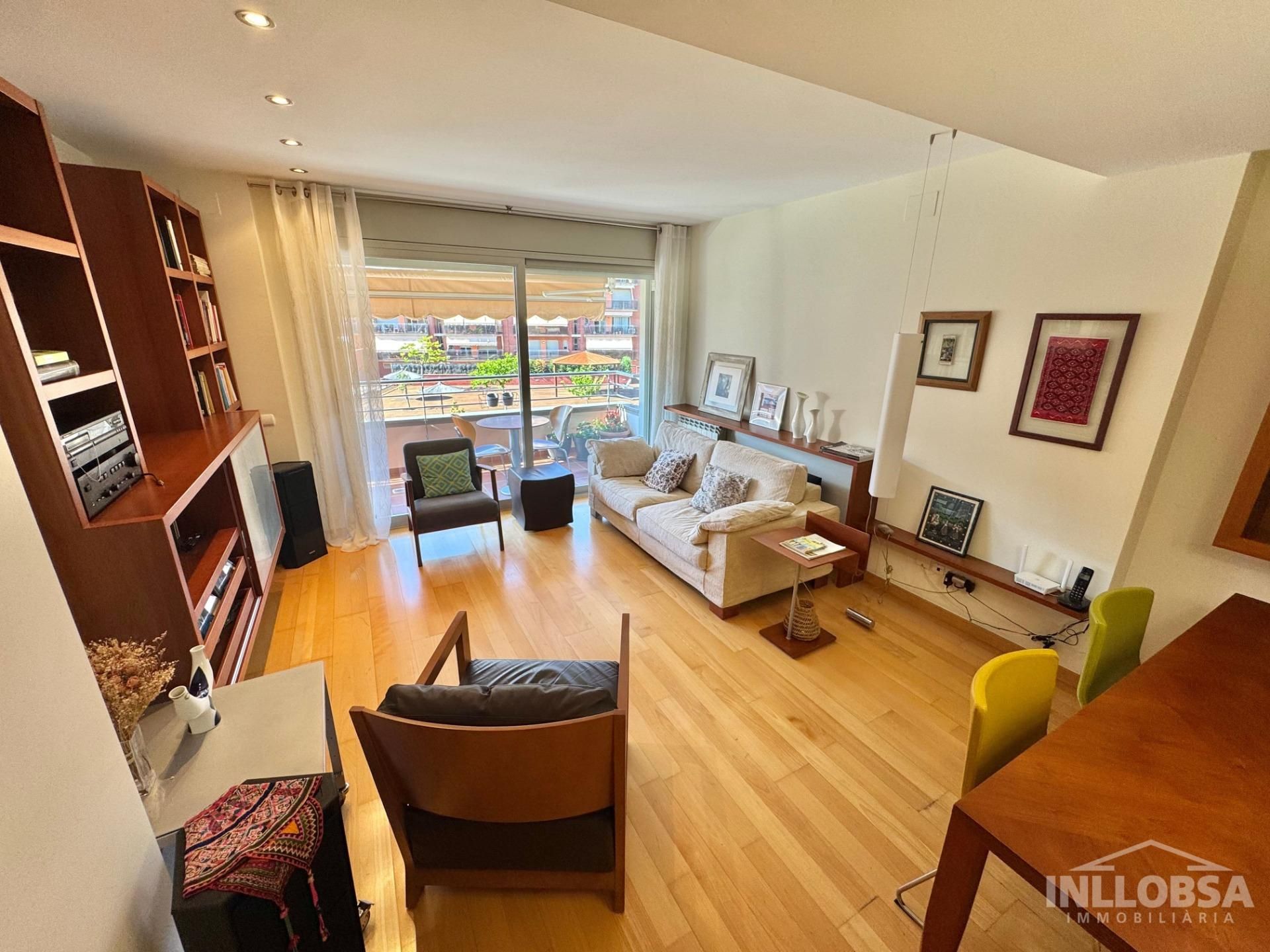 Living room of Flat for sale in Manresa  with Air Conditioner, Heating and Parquet flooring