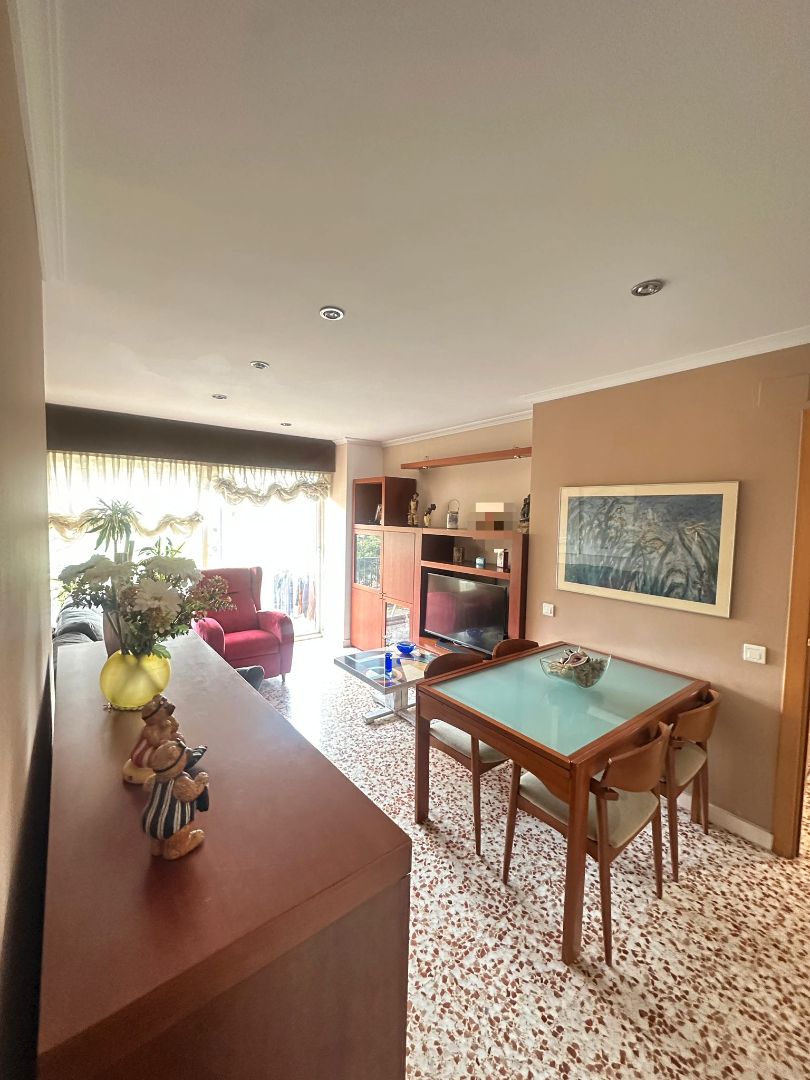 Sala d'estar de Pis en venda en Mataró amb Calefacció, Forn i Balcó