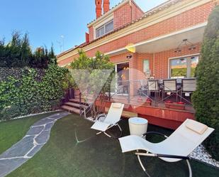 Terrace of Single-family semi-detached for sale in Boadilla del Monte  with Air Conditioner, Heating and Private garden