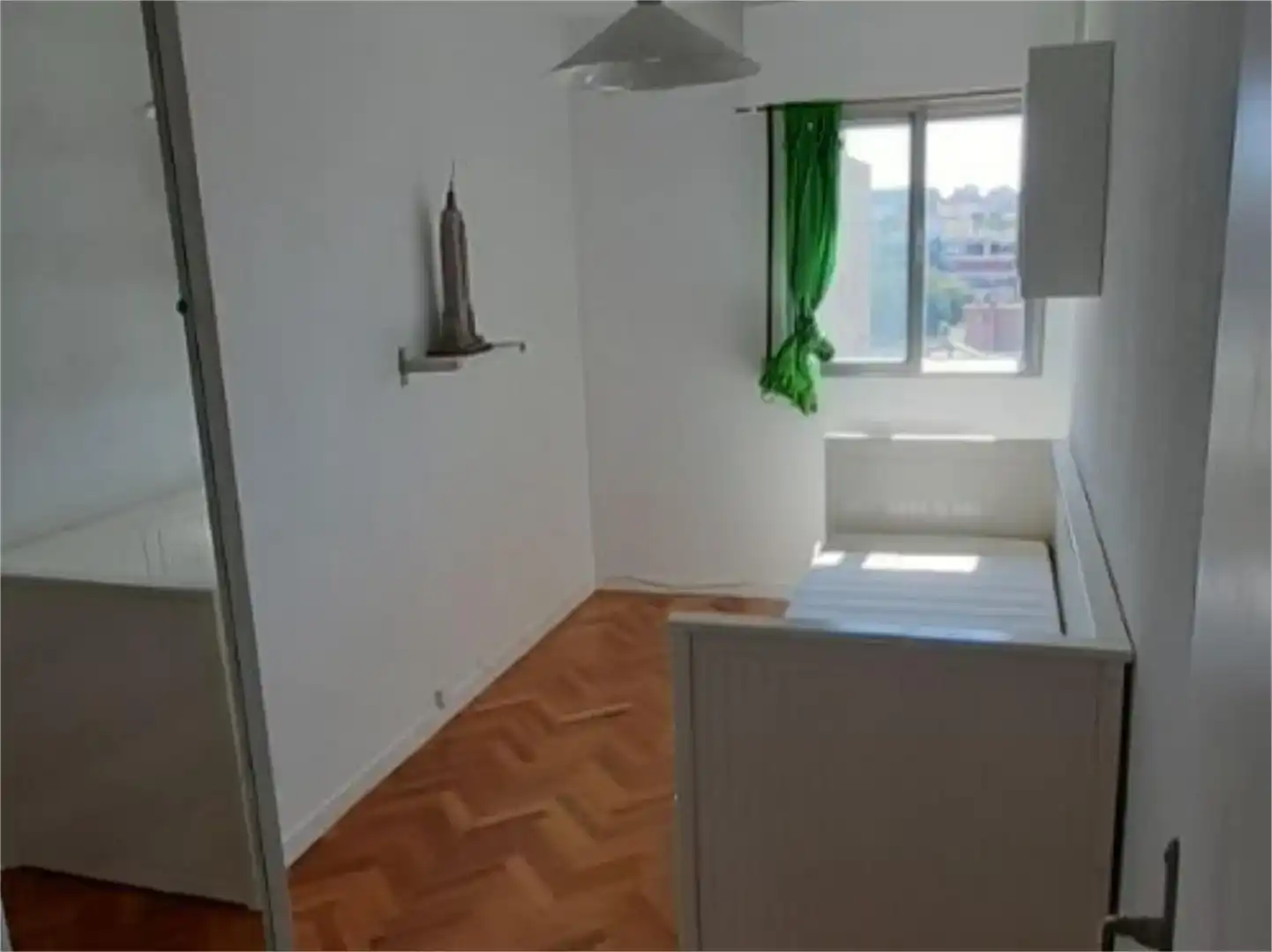 Schlafzimmer von Wohnung zur Miete in  Madrid Capital