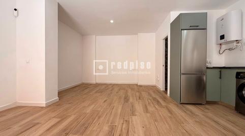 Foto 4 de Apartamento en venta en Lágrima, Cortijo Bazán - Los Casinis - Los Cipreses, Málaga Capital