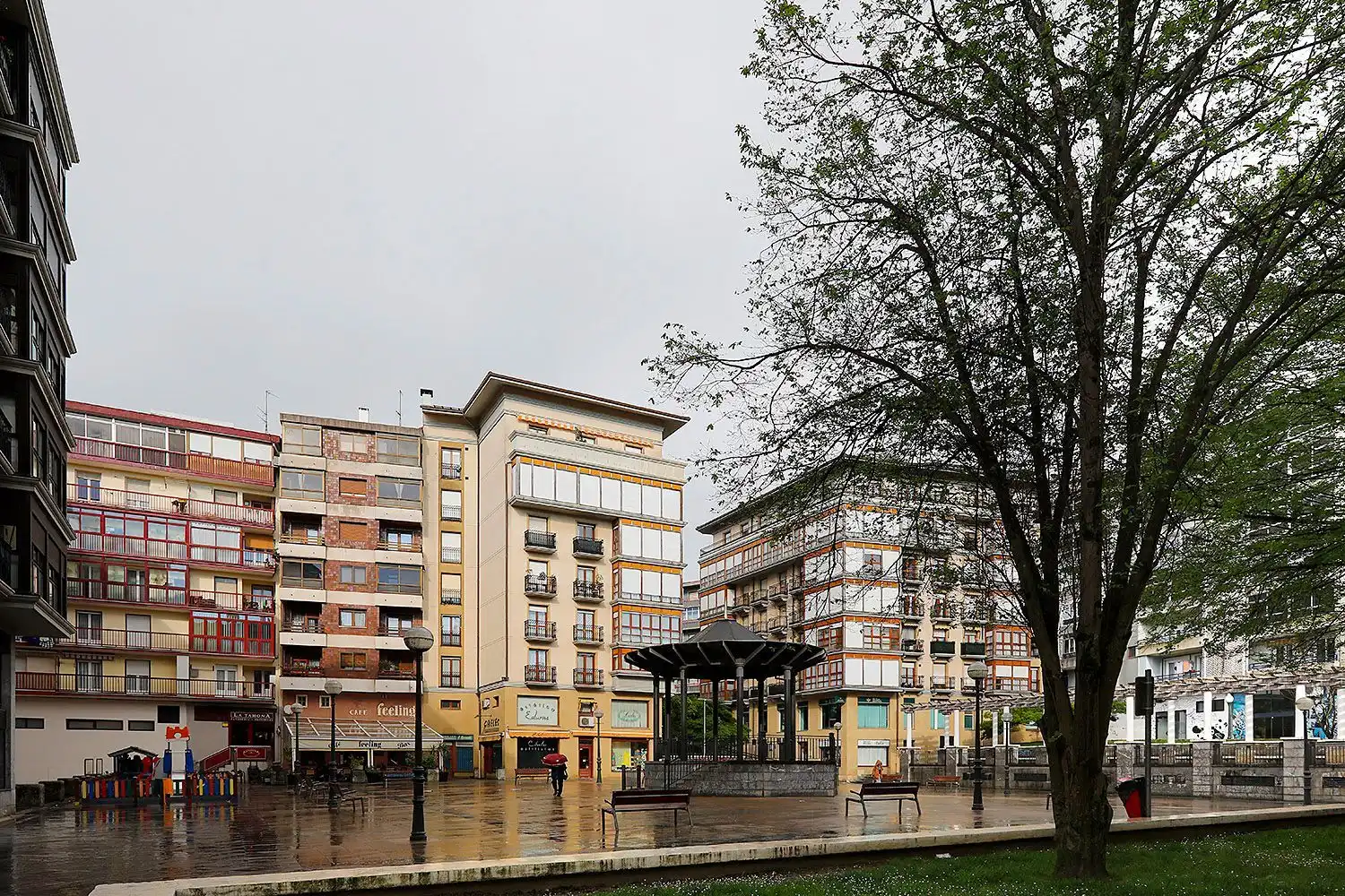 Außenansicht von Wohnung zum Verkauf in Irun  mit Heizung und Terrasse