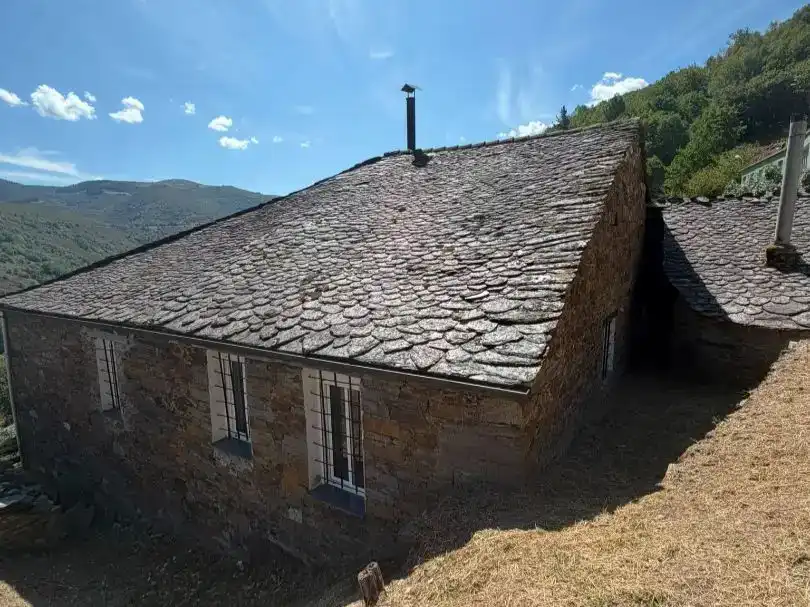 Vista exterior de Finca rústica en venda en Navia de Suarna, Lugo