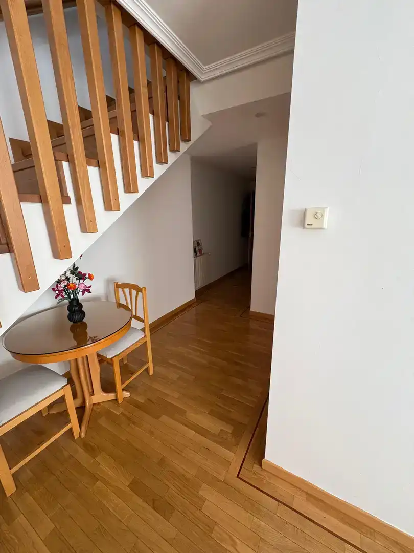 Maisonette zum Verkauf in Fuenlabrada mit Parkett, Abstellraum und Möbliert
