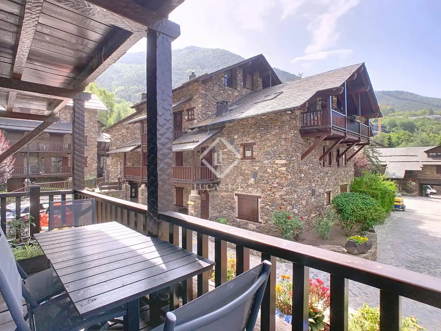 Terraza de Piso en venta en Ordino con Calefacción, Parquet y Terraza