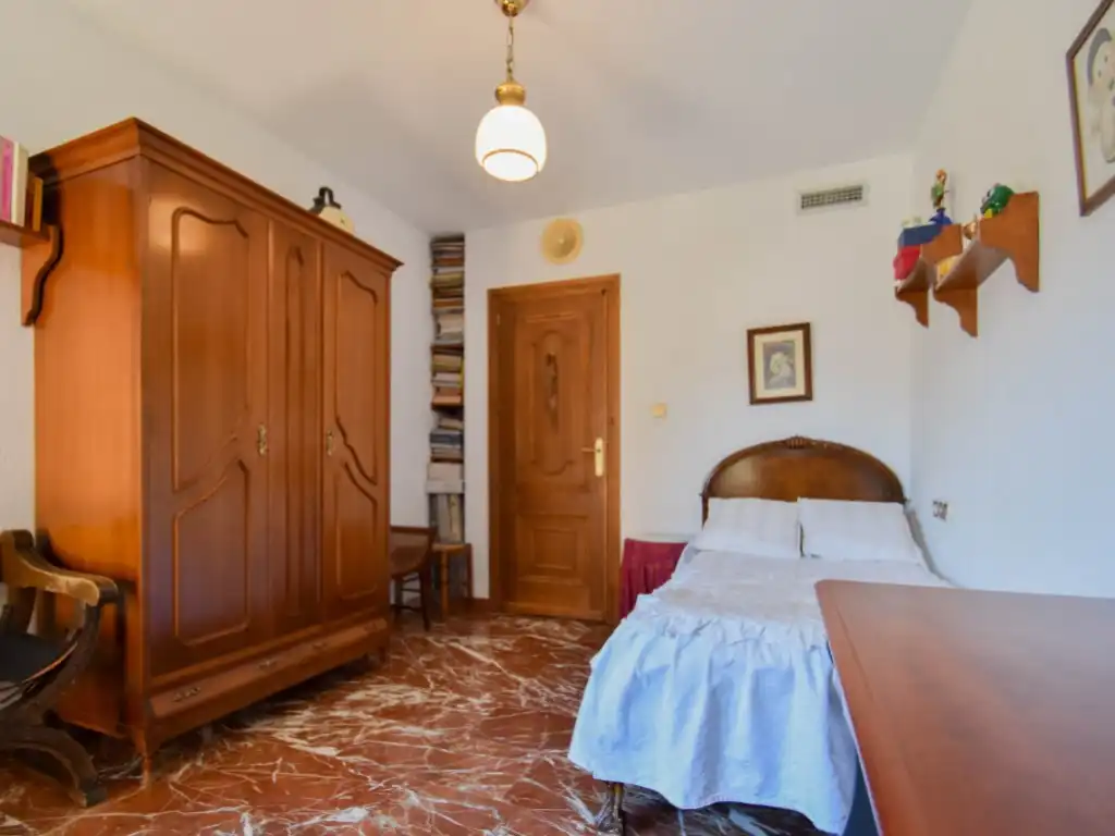 Bedroom of Flat for sale in Granada  with Heating