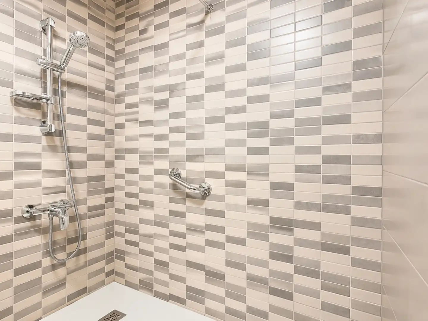 Badezimmer von Wohnung zur untervermieten in Las Palmas de Gran Canaria mit Möbliert, Ofen und Waschmaschine