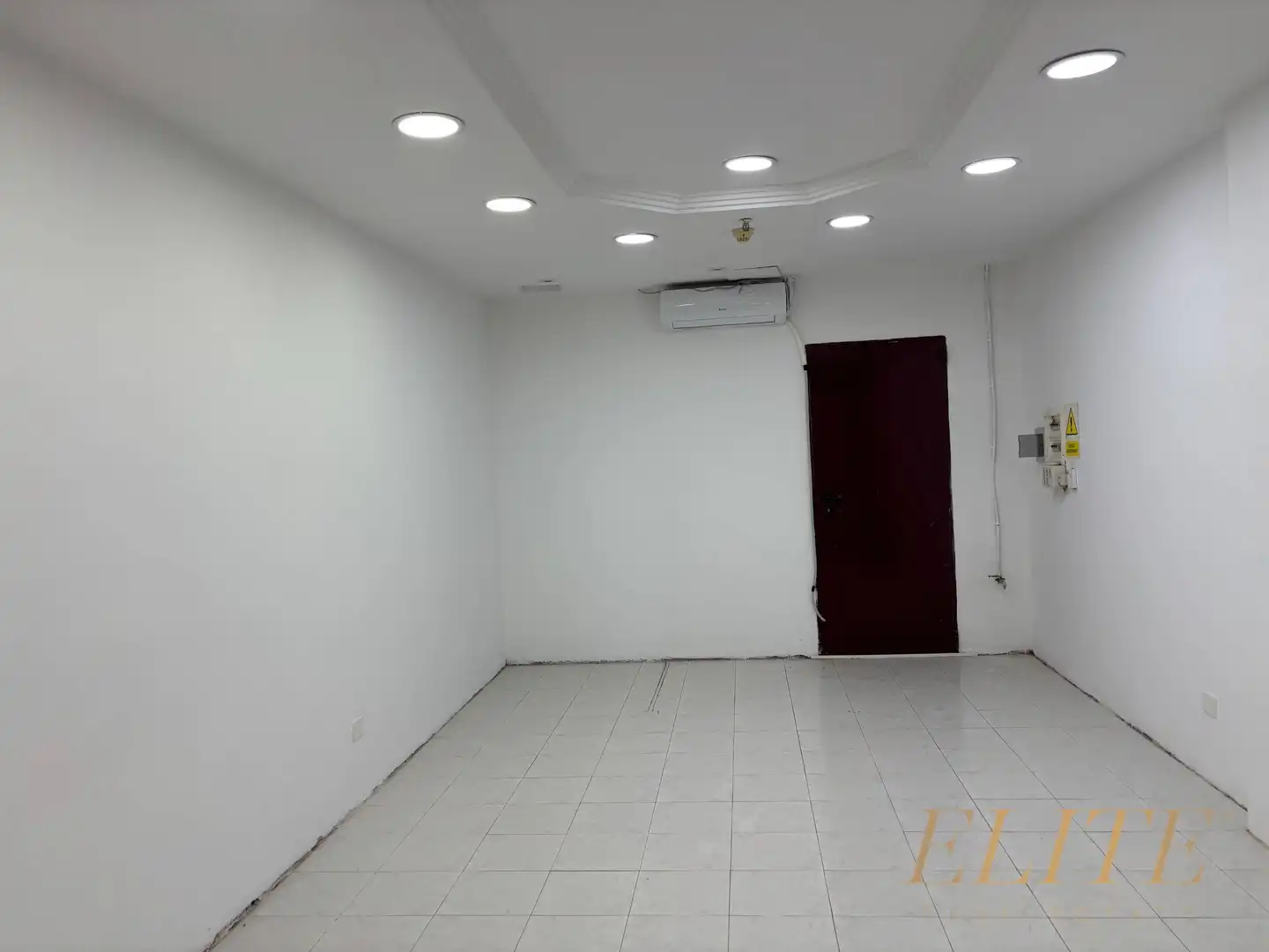 Commercial properties for sale in San Bartolomé de Tirajana  with Air Conditioner