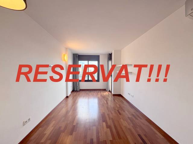 Dúplex en Venta en Carrer Rafael Casanova en Ponent