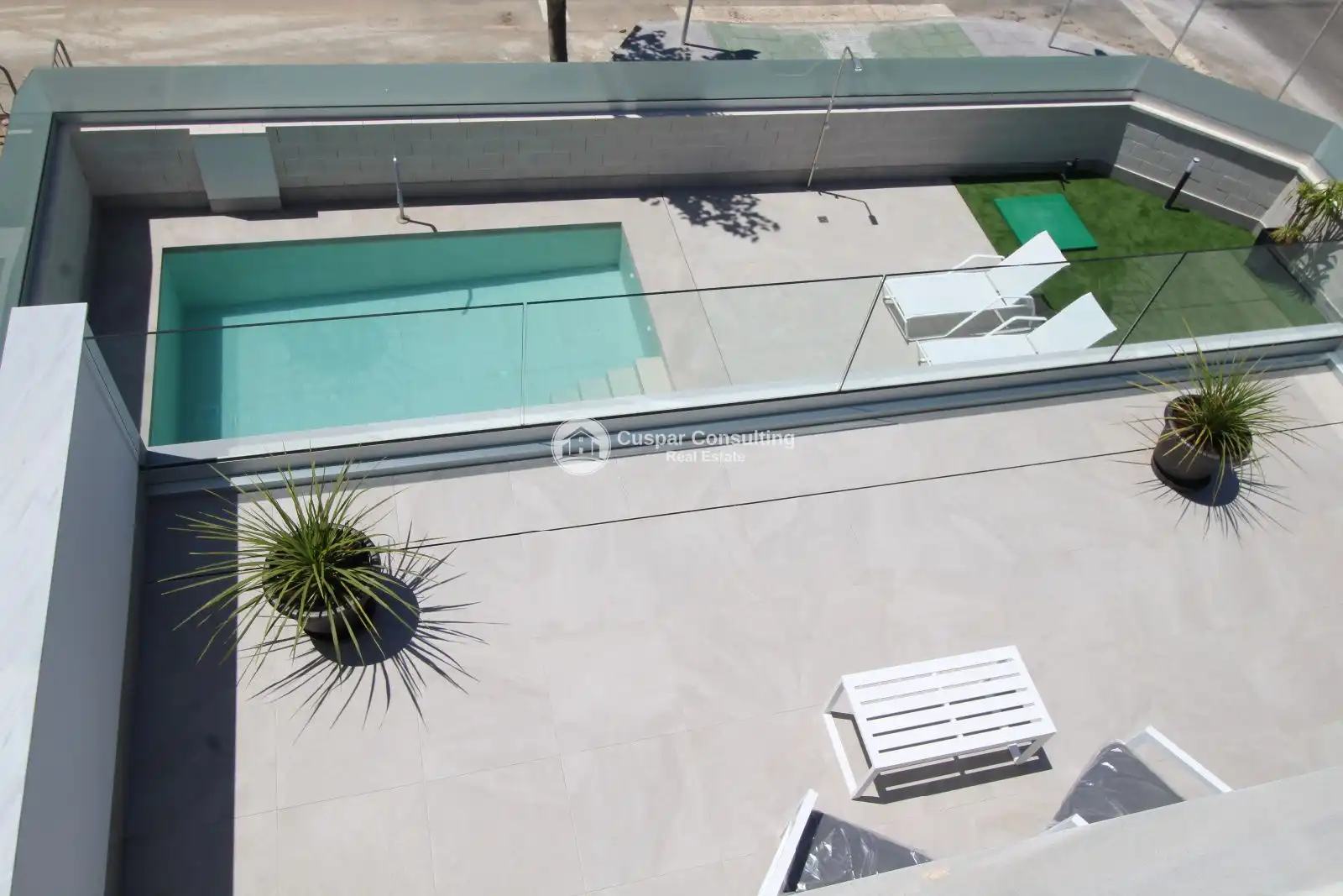 Piscina de Casa o xalet en venda en Pilar de la Horadada amb Aire condicionat, Calefacció i Jardí privat