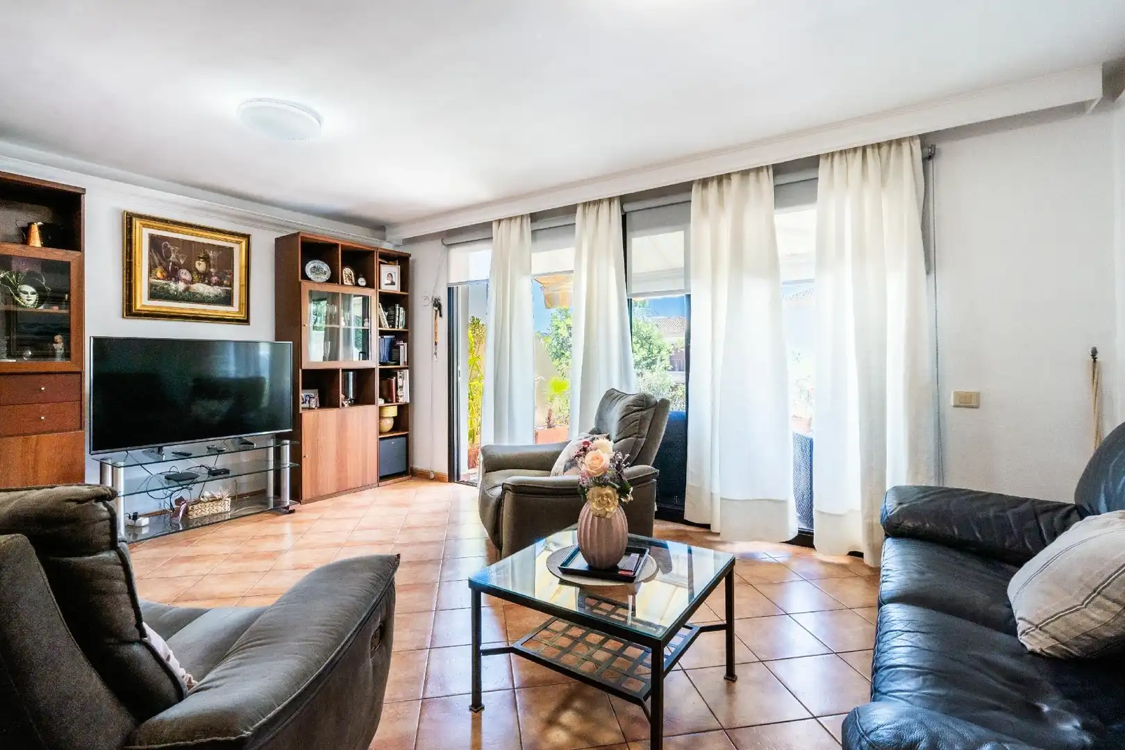 Sala d'estar de Casa adosada en venda en Adeje amb Terrassa i Balcó