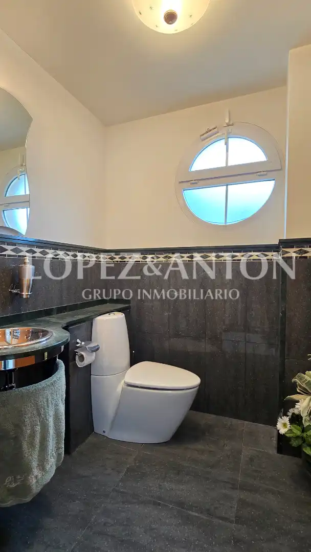 Baño de Casa o chalet en venta en Benaguasil con Aire acondicionado, Jardín privado y Parquet