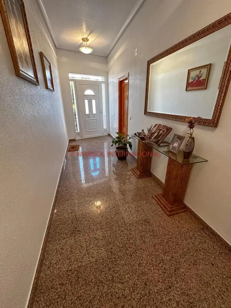 Casa o xalet en venda en Orihuela amb Jardí privat, Terrassa i Traster