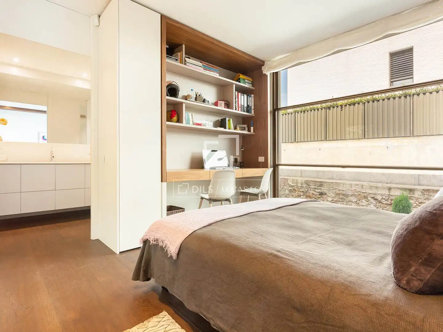 Habitación de Casa o chalet en venta en Barcelona con Aire acondicionado, Calefacción y Jardín privado