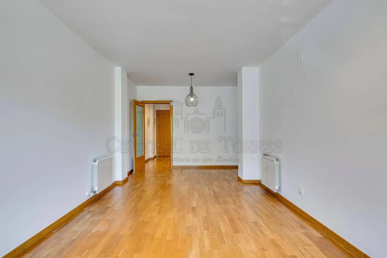 Bedroom of Flat for sale in Sant Cugat del Vallès  with Air Conditioner, Heating and Parquet flooring