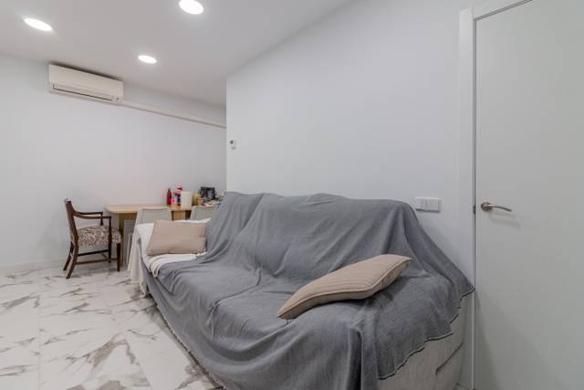 Piso en Venta en Calle de Antonio López en Comillas