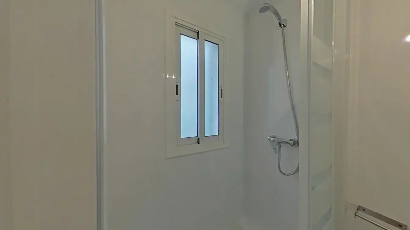 Bany de Pis en venda en Badalona