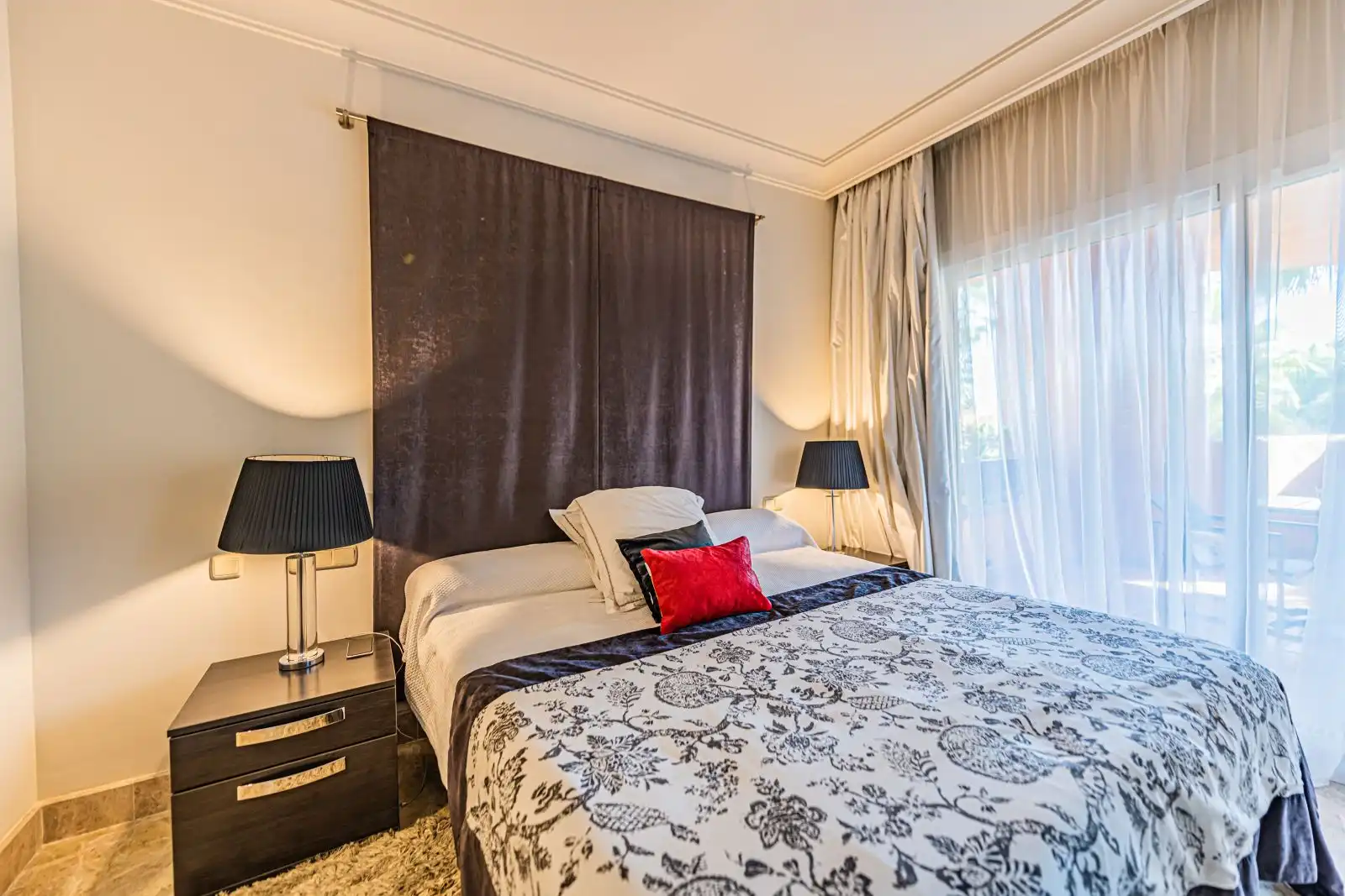 Habitación de Apartamento en venta en Marbella con Jardín privado, Terraza y Trastero