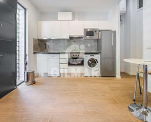 Kitchen of Flat for sale in  Madrid Capital  with Air Conditioner