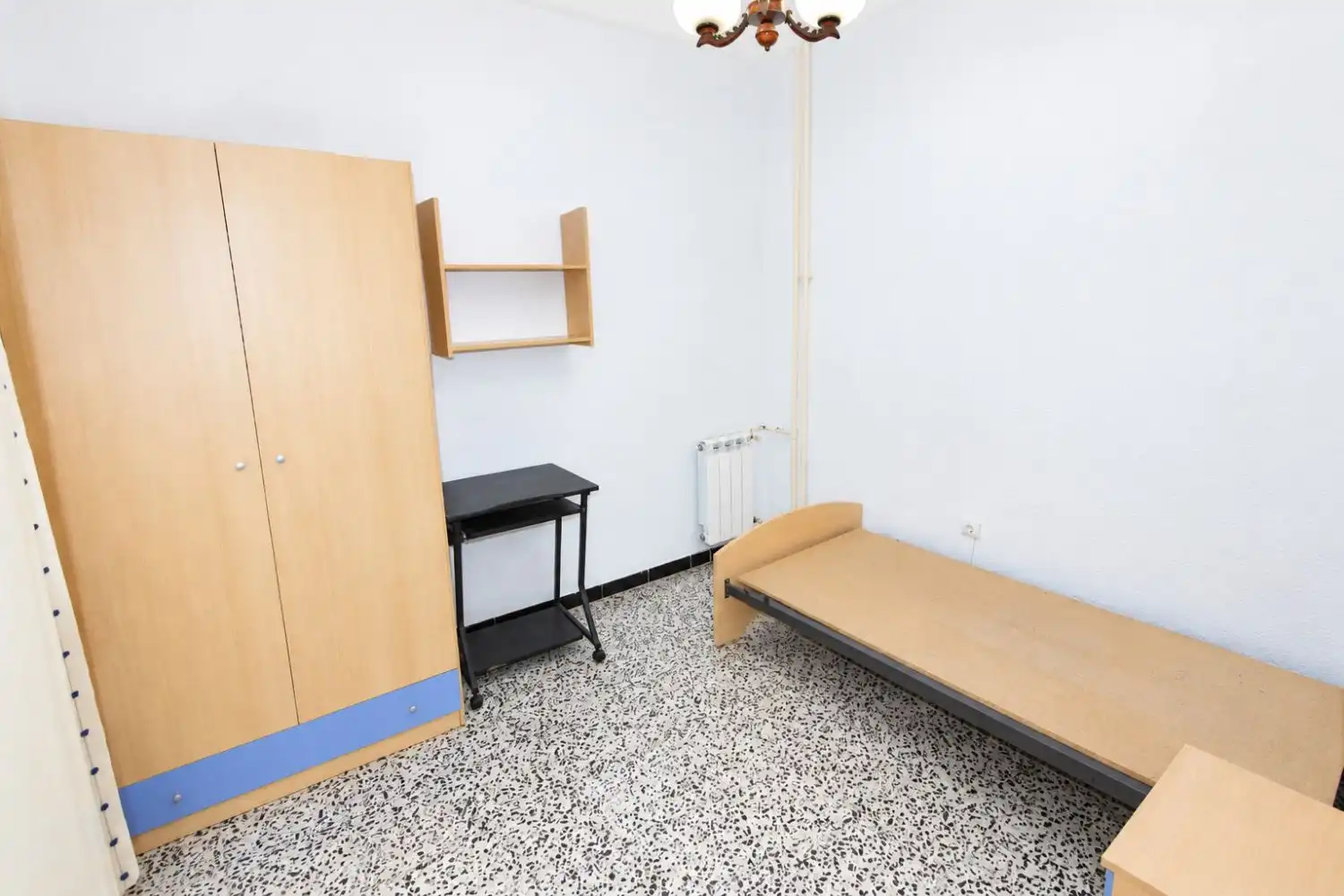 Bedroom of Flat for sale in El Perchel