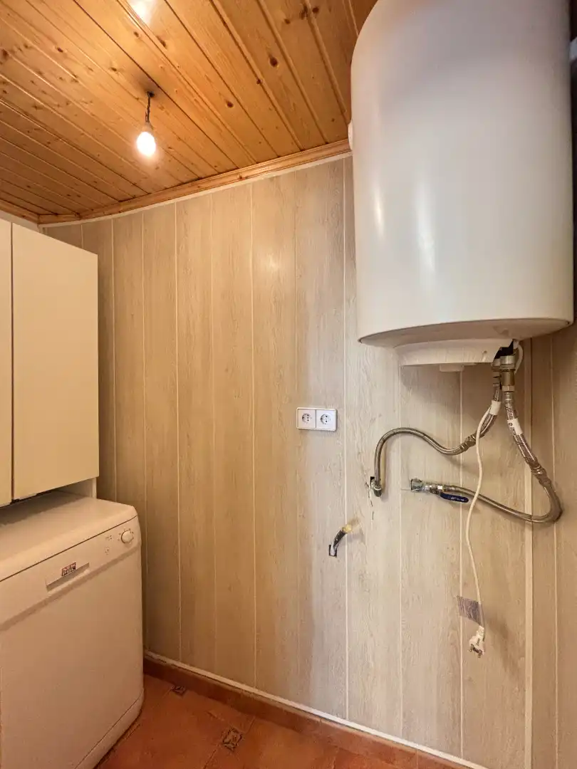 Baño de Casa adosada en venta en Rianxo con Calefacción, Trastero y Amueblado