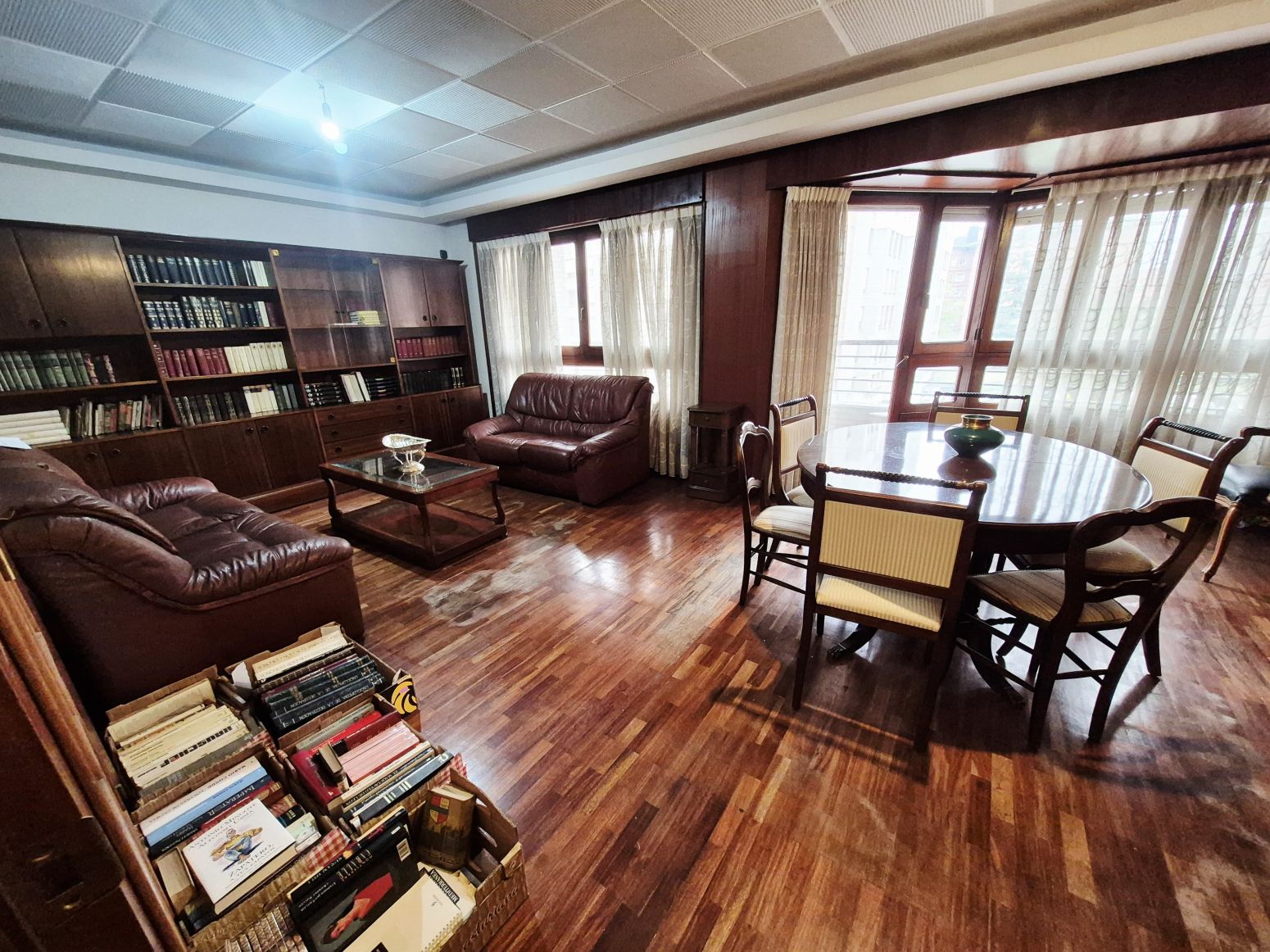 Sala d'estar de Pis en venda en Avilés amb Calefacció, Parquet i Terrassa