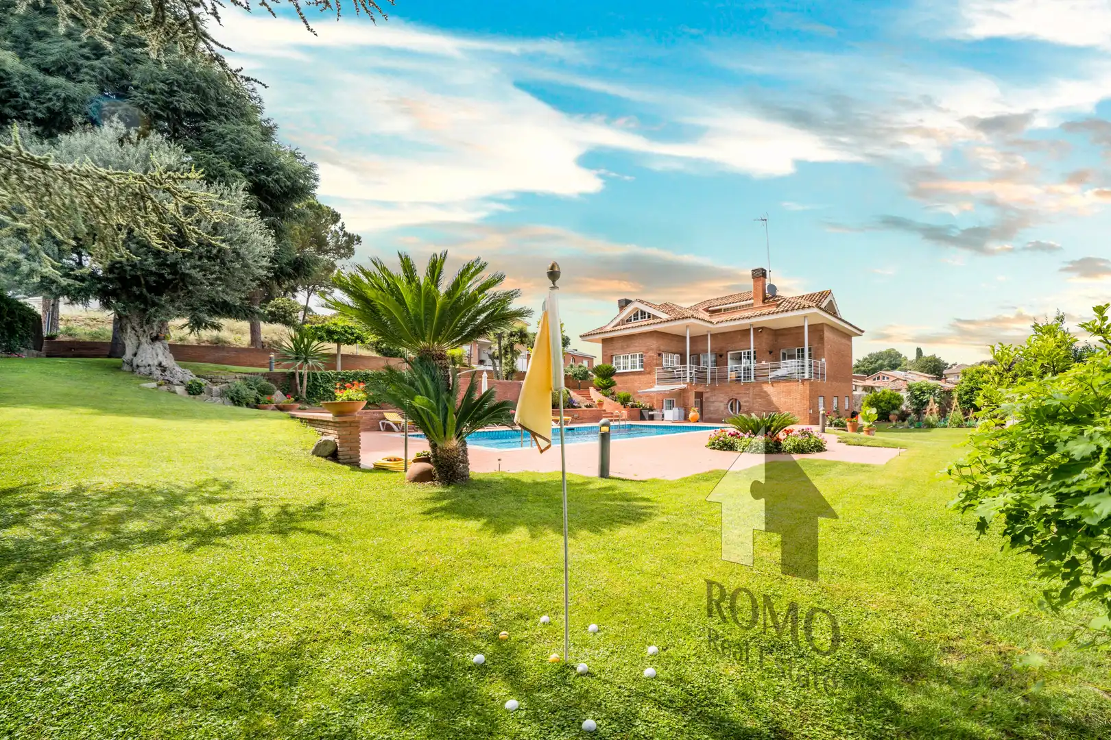 Houses for sale in Carrer d'Osona, Canovelles