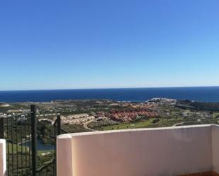 Vista exterior de Àtic en venda en Casares amb Aire condicionat i Terrassa