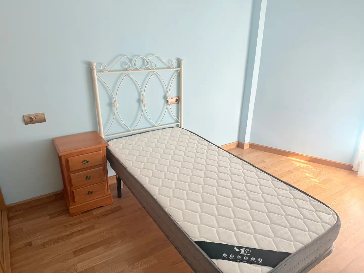 Bedroom of Flat for rent in Villaquilambre  with Heating, Furnished and Oven