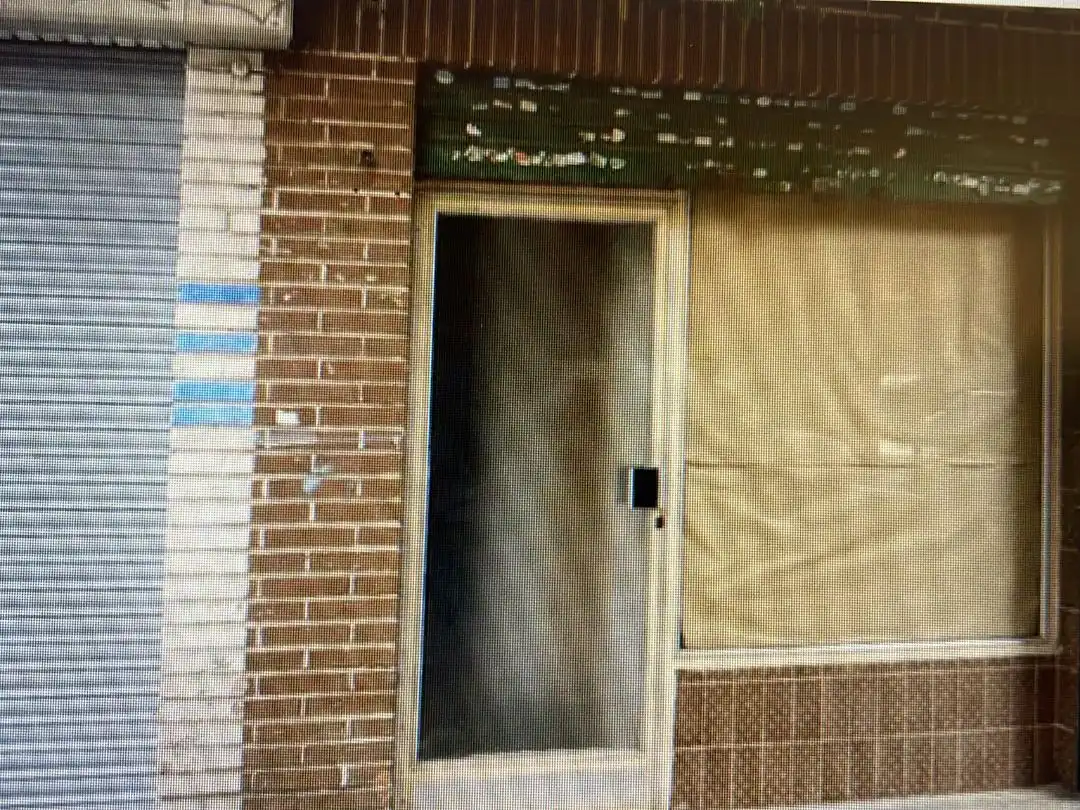 Vista exterior de Local en venda en Valencia