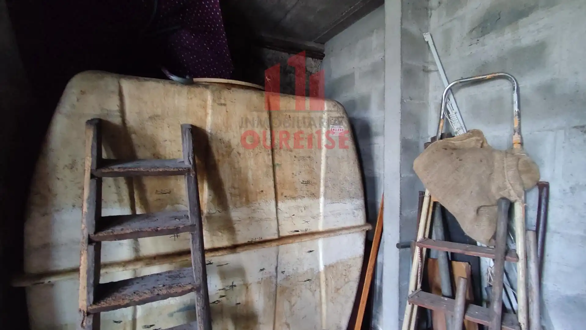 Casa o xalet en venda en Ourense Capital  amb Calefacció i Jardí privat