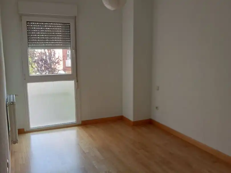 Bedroom of Flat for sale in  Madrid Capital  with Air Conditioner