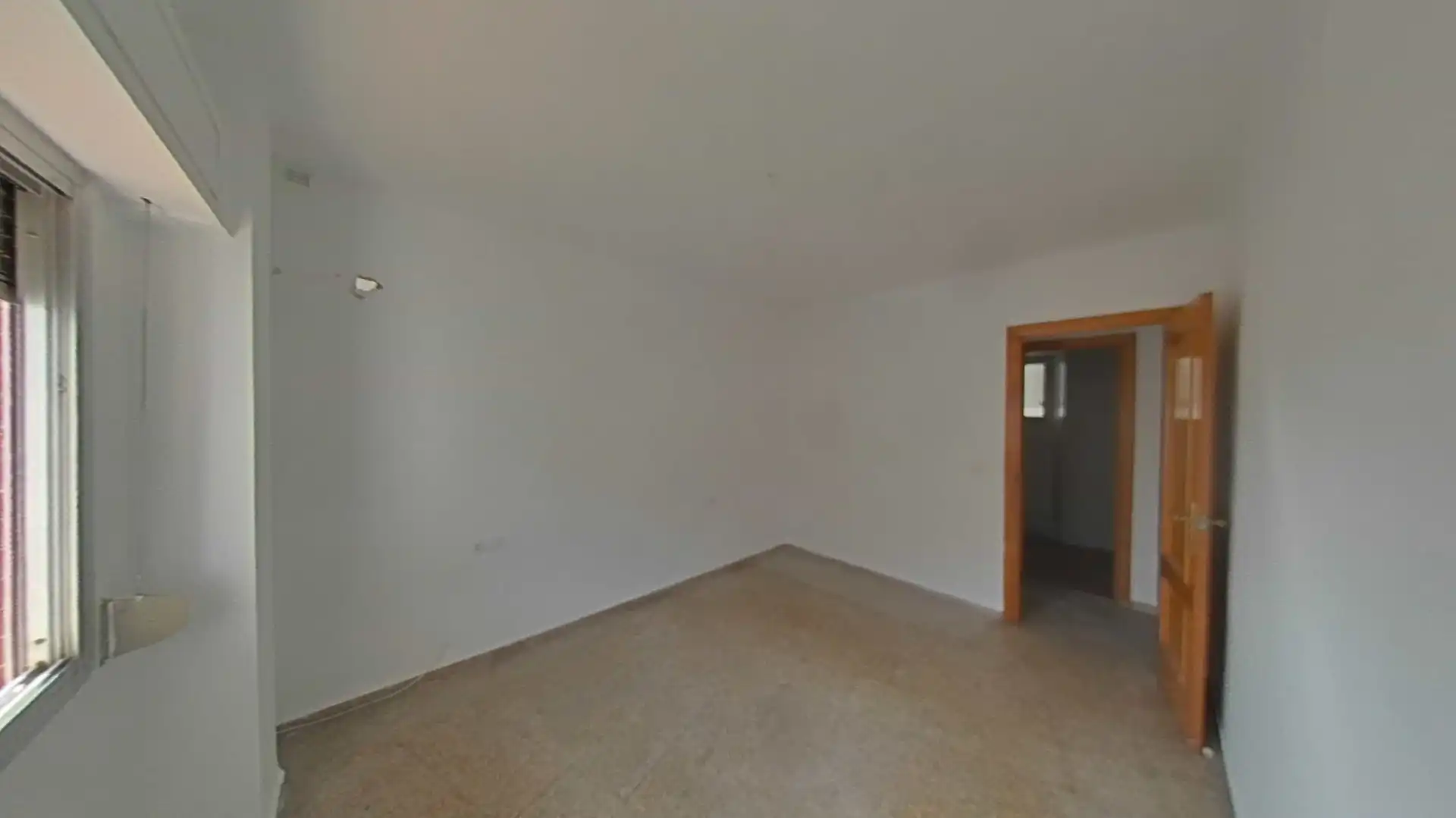 Piso en venta en Yátova con Balcón