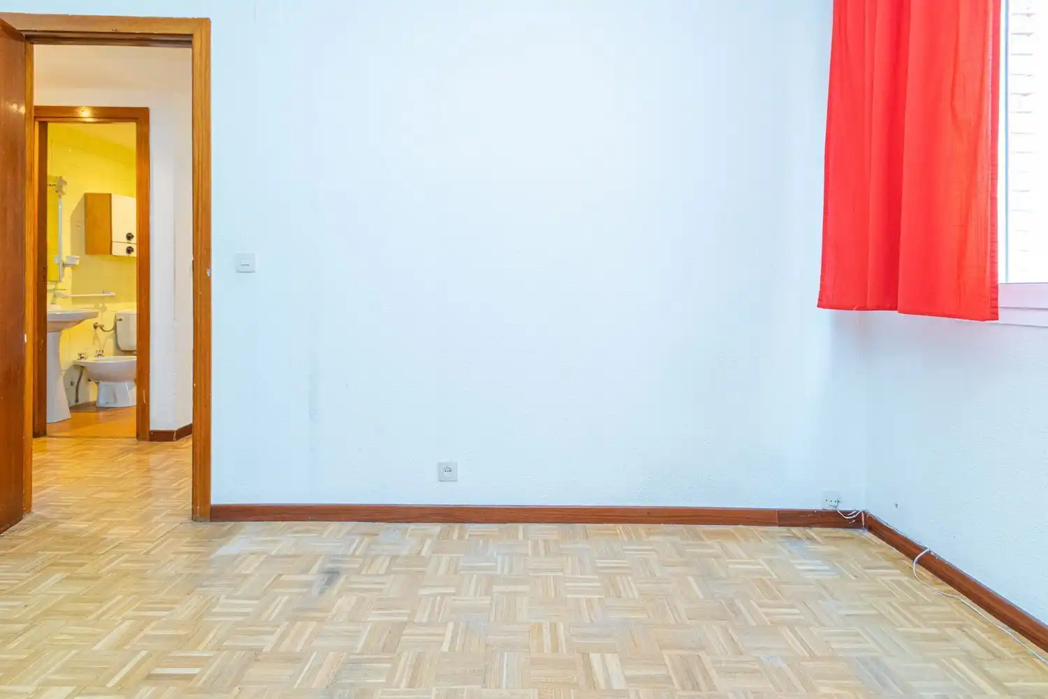 Habitación de Piso en venta en Madrid con Aire acondicionado y Calefacción