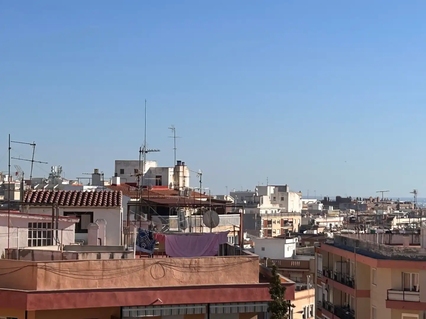 Vista exterior de Piso en venta en Reus con Amueblado, Horno y Lavadora