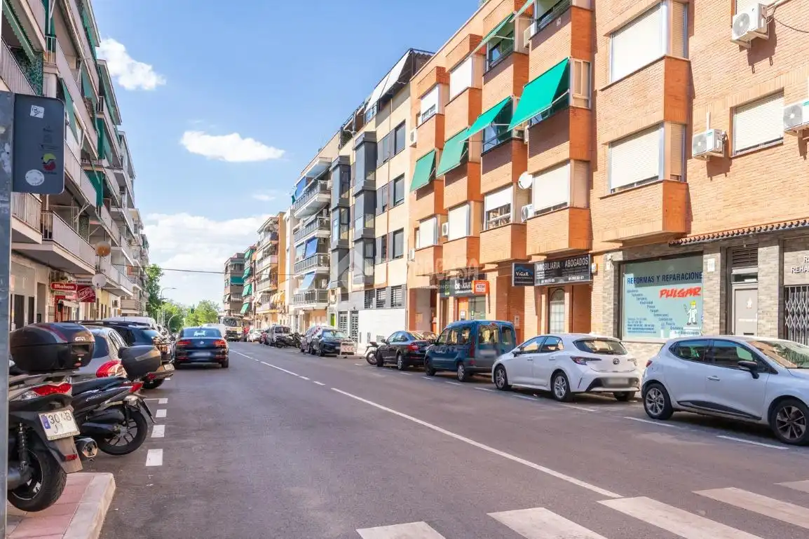 Außenansicht von Wohnung zum Verkauf in Madrid mit Heizung und Terrasse