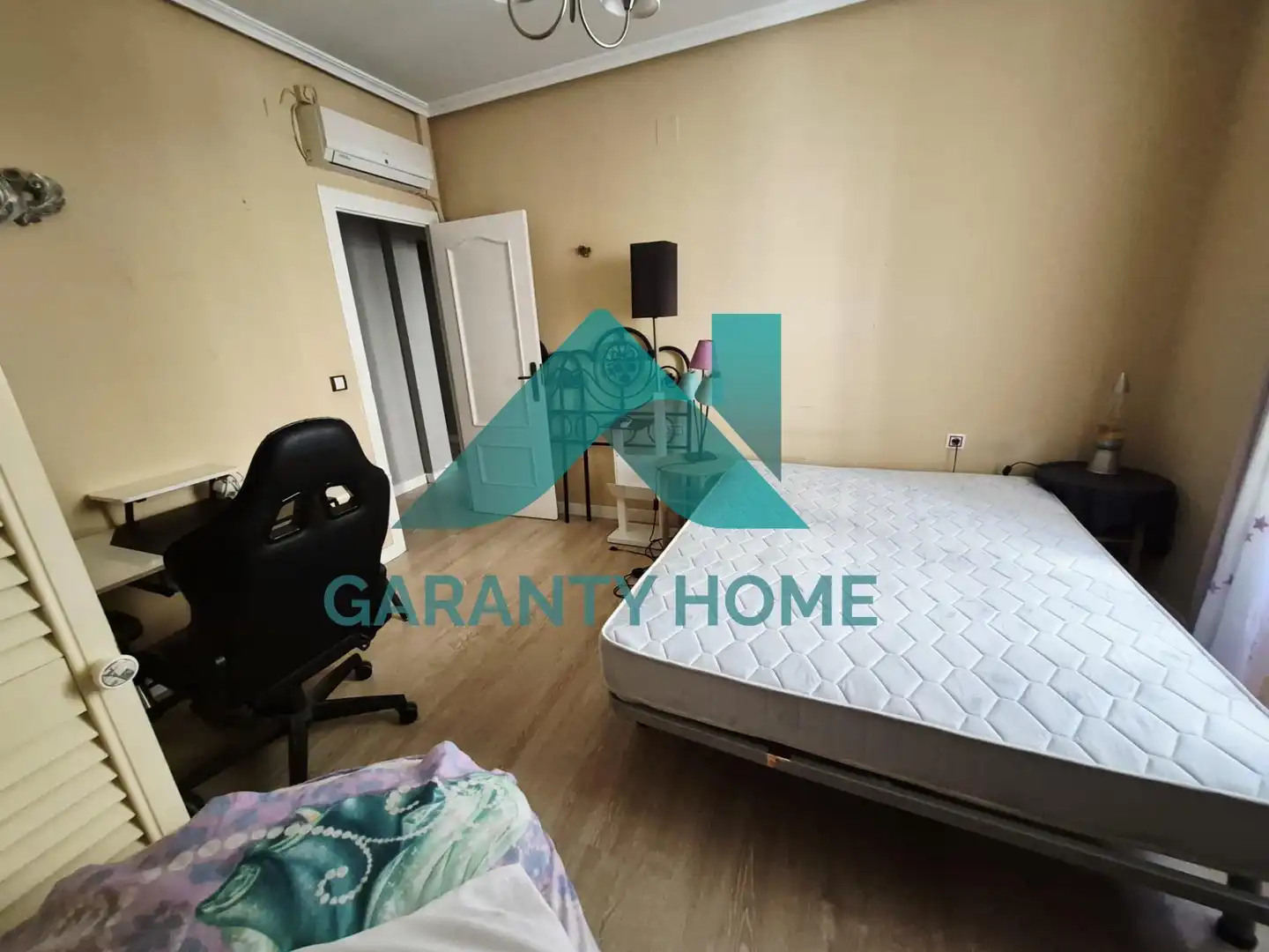 Bedroom of Flat for rent in Cáceres