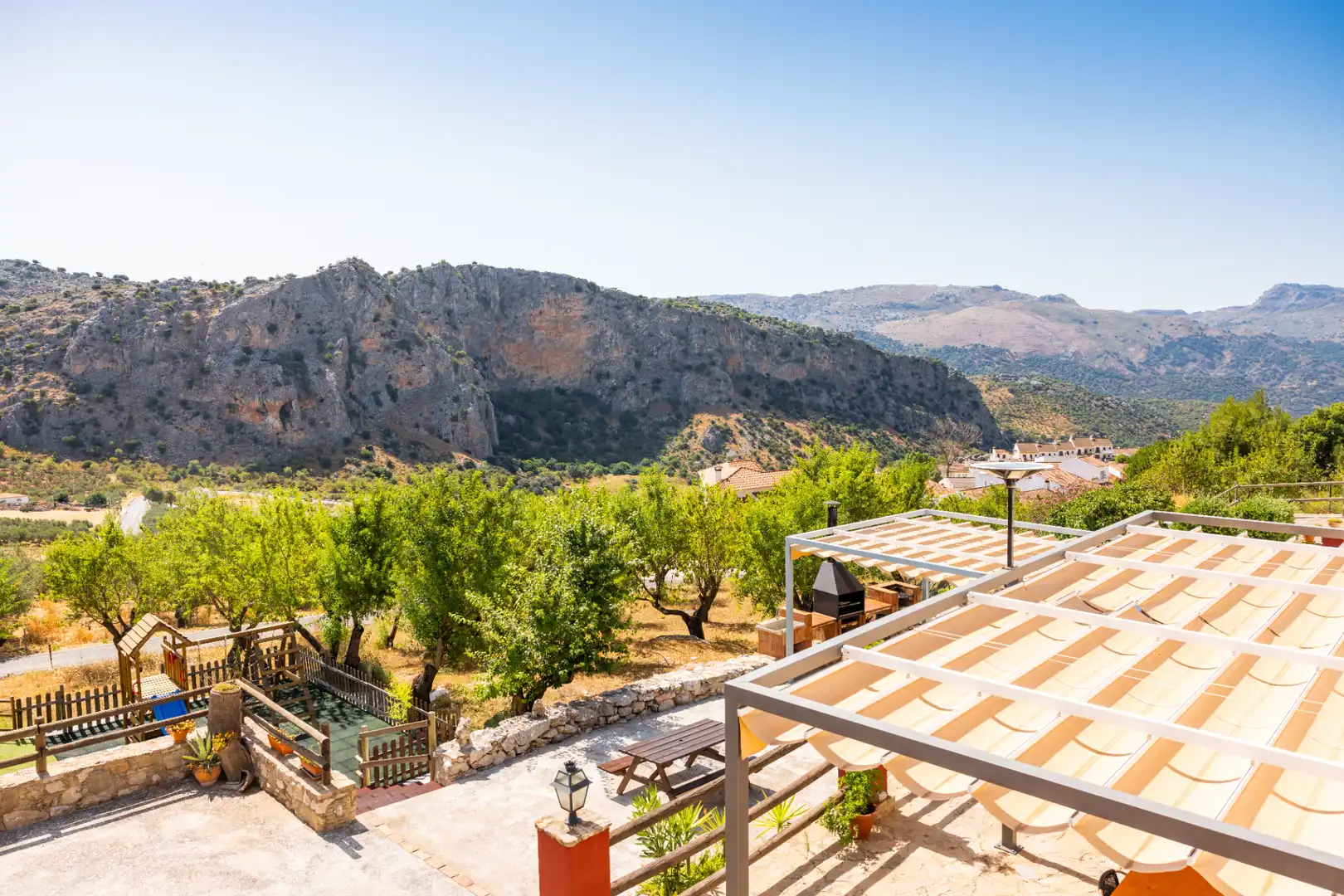 Terraza de Finca rústica en venta en Montejaque con Aire acondicionado, Jardín privado y Terraza