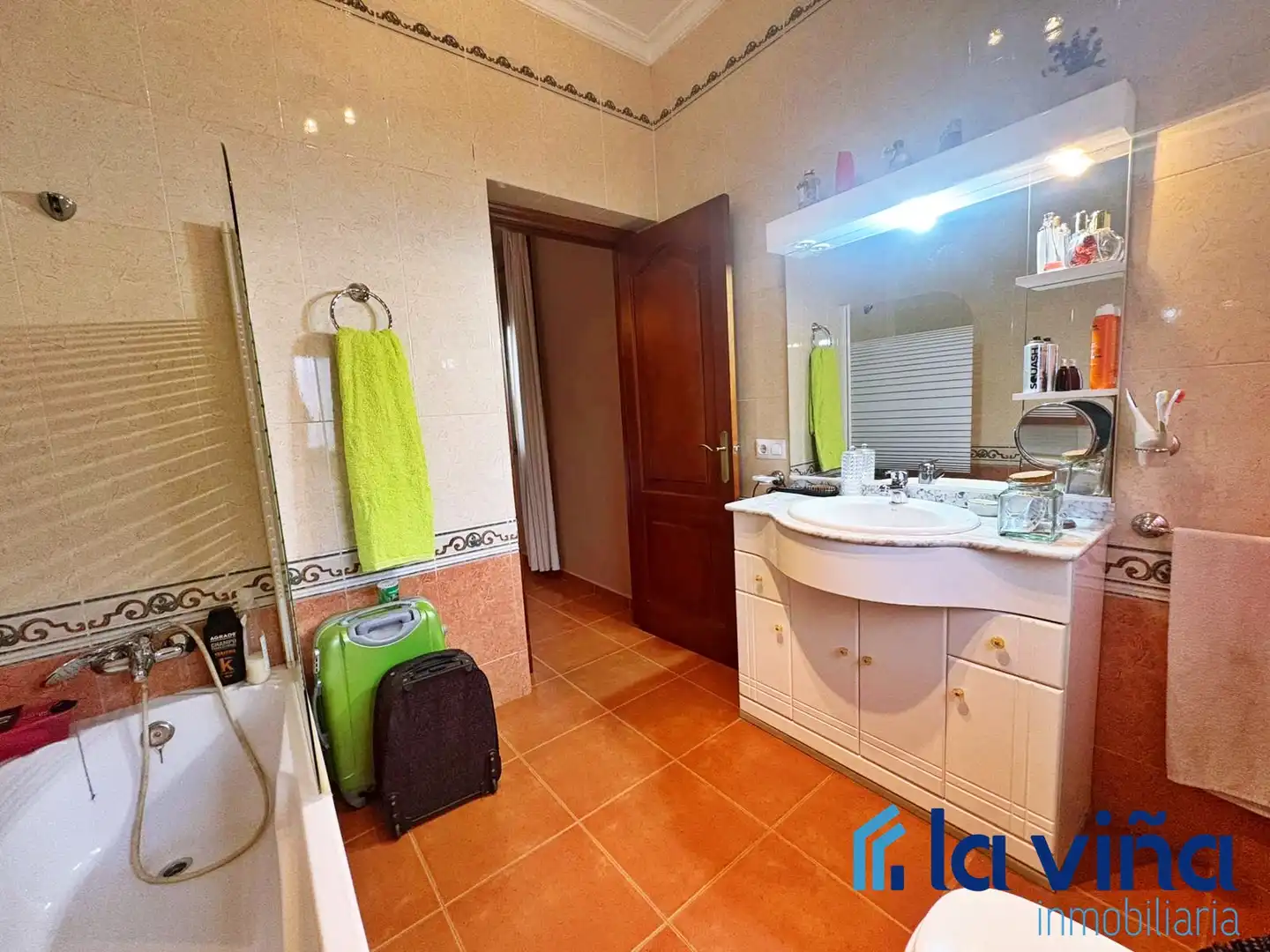 Baño de Casa o chalet en venta en Los Corrales con Aire acondicionado y Amueblado