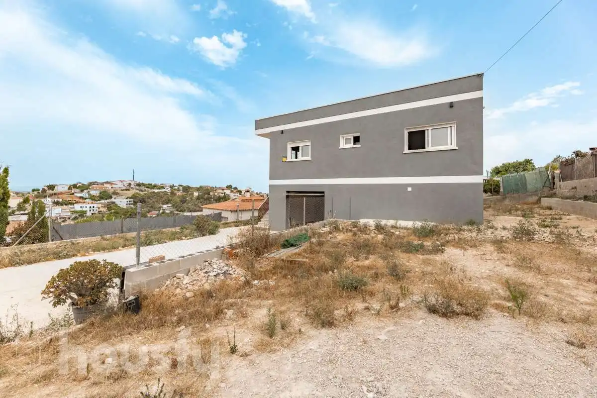 Casa o xalet en venda en Calafell amb Jardí privat, Terrassa i Traster